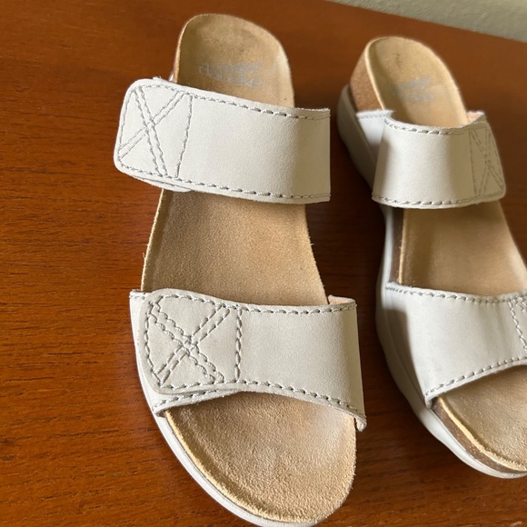 Dansko Women's Maddy Slip-On Sandal Gray, Size 38‎ (8 US) Leather Wedge - Picture 3 of 8